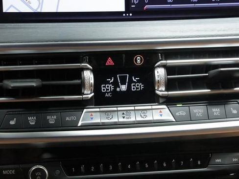 Used 2023 BMW X3 xDrive30i w/ M Sport Package AWD/4WD image 15