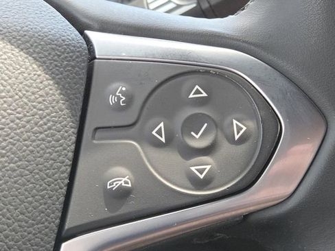 Certified 2023 Chevrolet Traverse LT FWD image 14