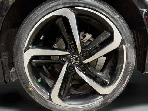 Used 2018 Honda Accord Sport image 30