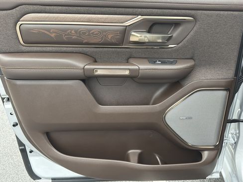 Used 2026 RAM 1500 Limited AWD/4WD image 16