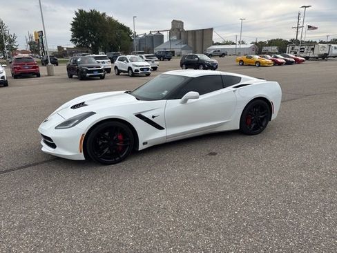 Used 2019 Chevrolet Corvette Stingray Coupe w/ 1LT image 3