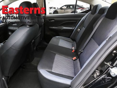 Used 2023 Nissan Versa SV image 21