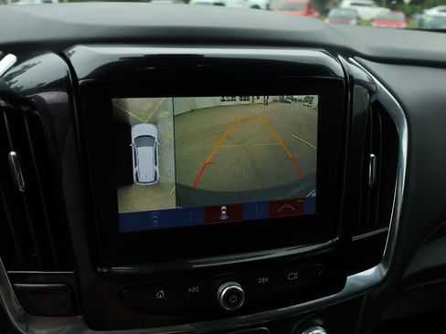 Used 2018 Chevrolet Traverse LT w/ LPO, Floor Liner Package AWD/4WD image 42