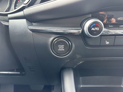 Used 2025 MAZDA MAZDA3 s image 22