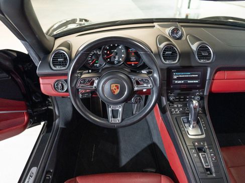 Certified 2021 Porsche 718 Boxster GTS RWD image 25