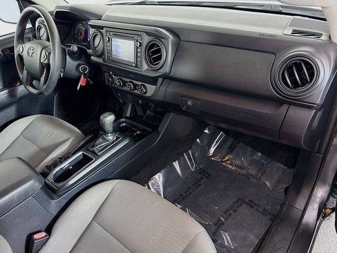 Used 2019 Toyota Tacoma SR w/ SR Convenience Package image 29