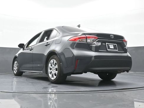 Used 2025 Toyota Corolla LE FWD image 50