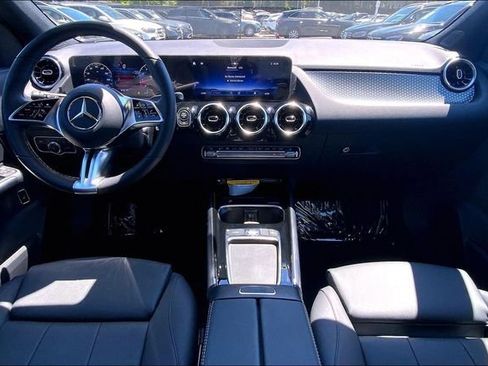 Used 2026 Mercedes-Benz GLA 250 4MATIC image 12