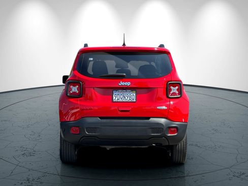 Used 2022 Jeep Renegade Latitude image 5