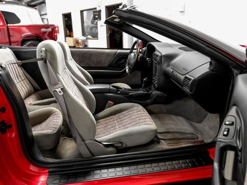 Used 2002 Chevrolet Camaro Z28 w/ SS Performance/Appearance Pkg RWD image 25