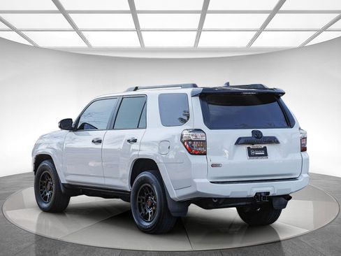 Used 2021 Toyota 4Runner Venture w/ Moonroof Package image 2