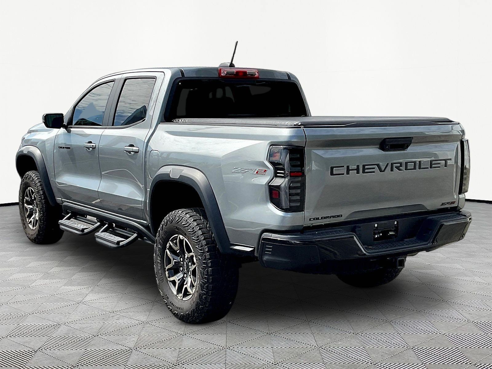 Used 2023 Chevrolet Colorado ZR2 w/ ZR2 Convenience Package III AWD/4WD image 4