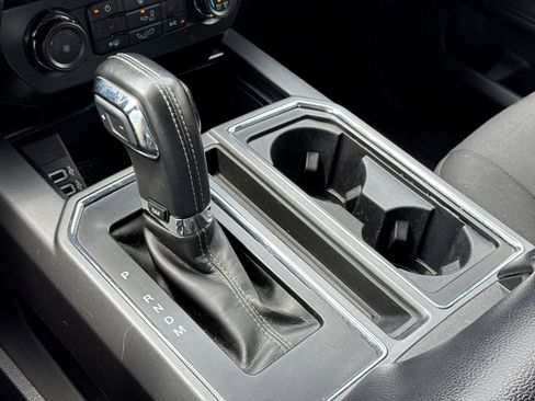 Used 2018 Ford F150 XLT w/ Equipment Group 302A Luxury AWD/4WD image 38