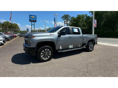 Used 2024 Chevrolet Silverado 2500 Custom w/ Custom Value Package AWD/4WD image 6