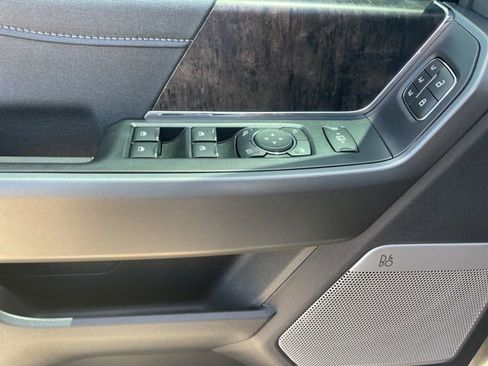 New 2025 Ford F250 Lariat w/ Chrome Package image 13