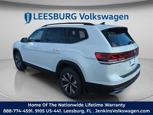 New 2026 Volkswagen Atlas SE image 9