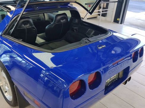 Used 1994 Chevrolet Corvette Coupe image 6