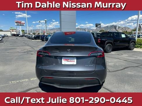 Used 2023 Tesla Model Y Long Range AWD/4WD image 10