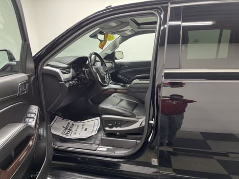 Used 2020 GMC Yukon XL SLT AWD/4WD image 9