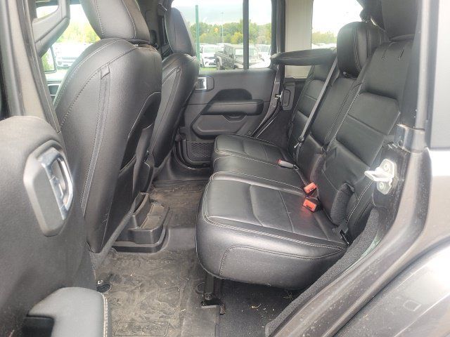 Used 2019 Jeep Wrangler Unlimited Sahara AWD/4WD image 12