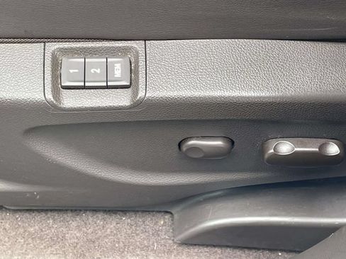 Used 2014 Buick Encore Premium AWD/4WD image 16