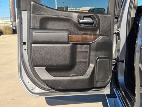 Used 2021 GMC Sierra 1500 SLT image 15