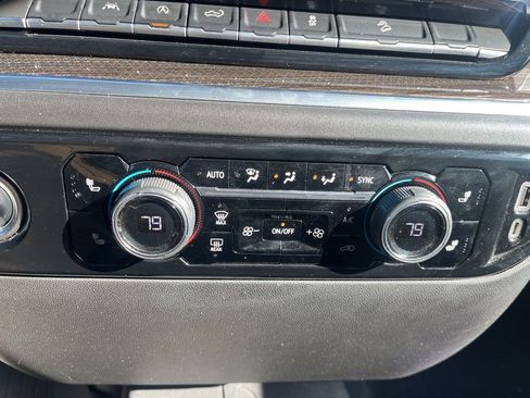 Used 2022 Chevrolet Silverado 1500 RST image 16