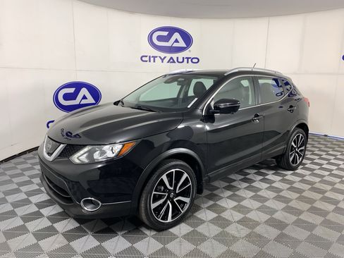 Used 2017 Nissan Rogue Sport SL w/ SL Premium Package FWD image 7