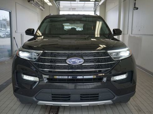 Used 2023 Ford Explorer XLT w/ Equipment Group 202A image 18