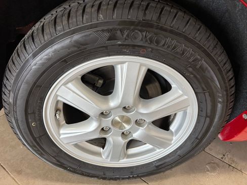 Used 2010 Toyota Camry XLE image 11