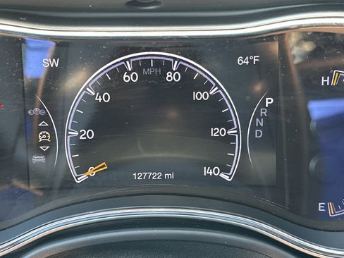 Used 2018 Jeep Grand Cherokee Altitude RWD image 22