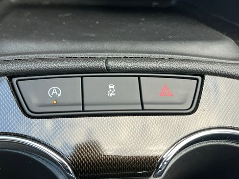Certified 2023 GMC Acadia AT4 w/ Technology Package AWD/4WD image 38