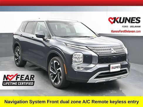 Used 2024 Mitsubishi Outlander SE AWD/4WD image 1