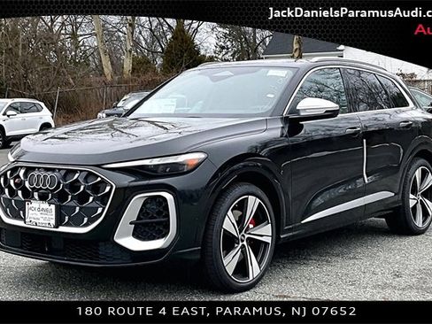 New 2025 Audi SQ5 Premium Plus image 1