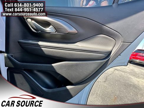 Used 2022 GMC Terrain SLE w/ Driver Convenience Package FWD image 24