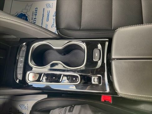 Used 2023 Buick Envision Essence FWD image 24