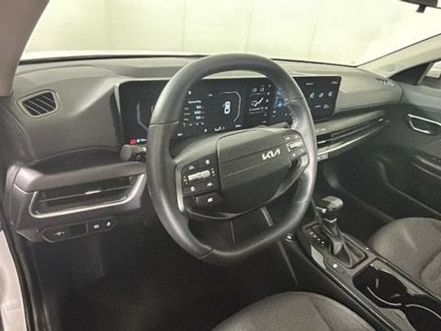 Used 2025 Kia K4 EX FWD image 12