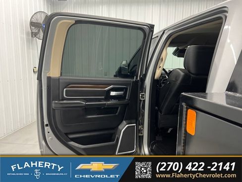 Used 2022 RAM 3500 Laramie AWD/4WD image 10