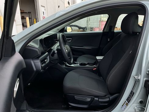 Used 2025 Kia K4 LXS image 10