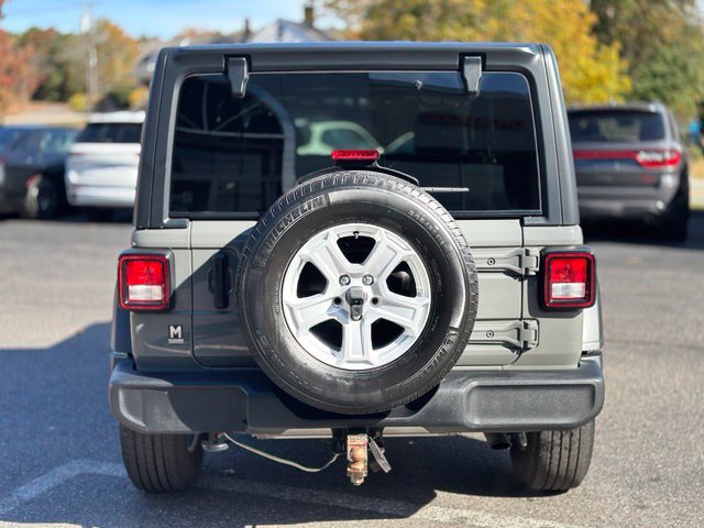 Used 2022 Jeep Wrangler Sport AWD/4WD image 5