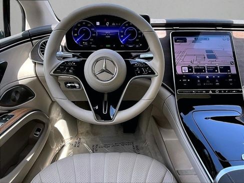 Certified 2022 Mercedes-Benz EQS 450+ Sedan image 7