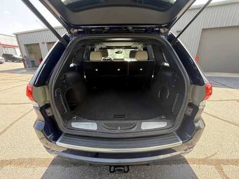 Used 2018 Jeep Grand Cherokee Limited AWD/4WD image 10