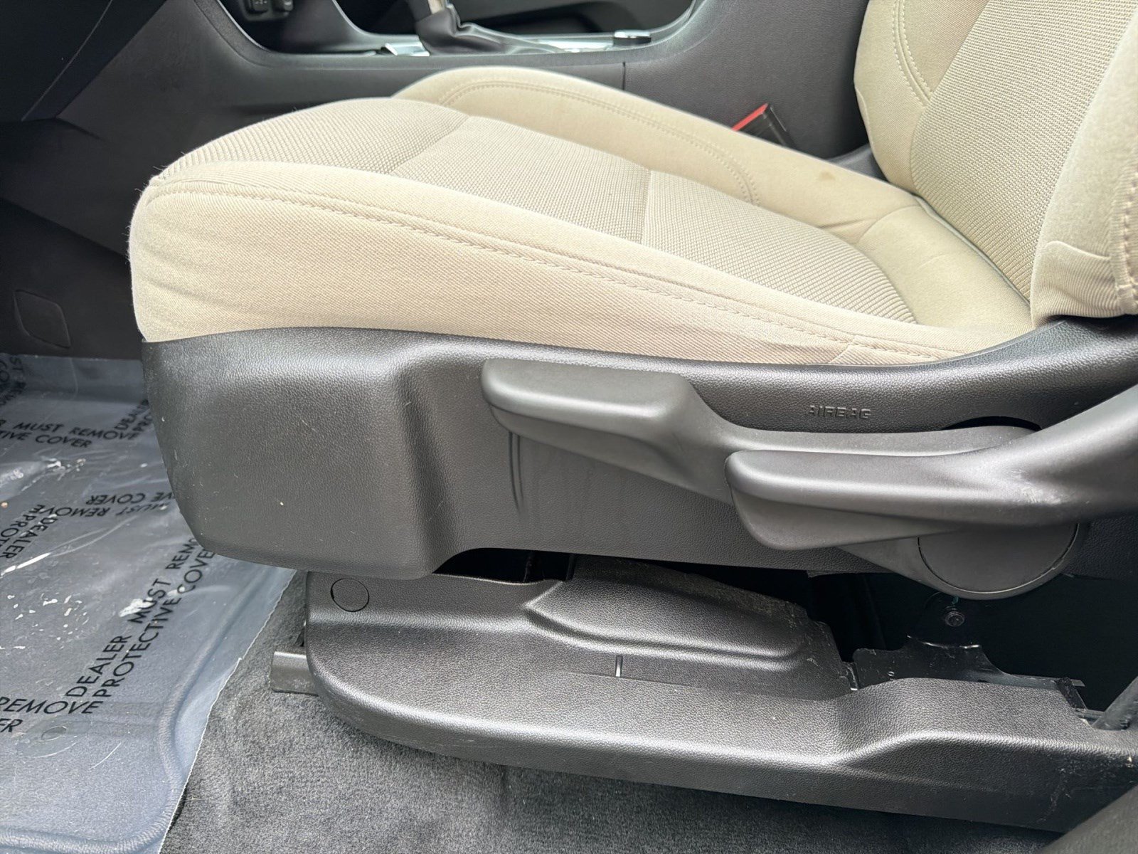 Used 2023 Chevrolet Traverse LS FWD image 14