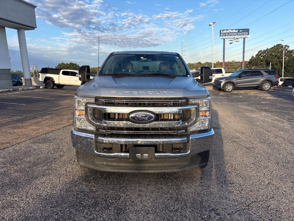Used 2022 Ford F250 XLT AWD/4WD image 2
