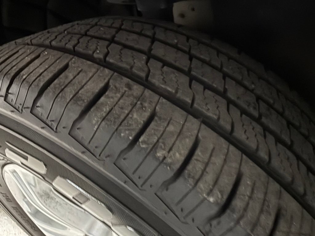 Used 2019 GMC Acadia SLE FWD image 44