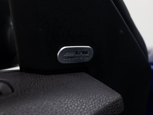 Used 2018 Dodge Charger R/T image 17