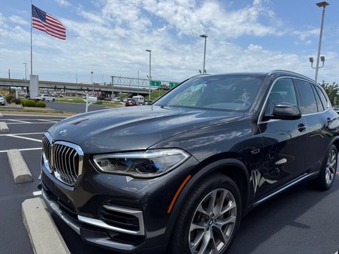 Used 2023 BMW X5 xDrive45e w/ Executive Package AWD/4WD image 5