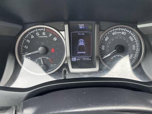 Certified 2023 Toyota Tacoma SR5 AWD/4WD image 17