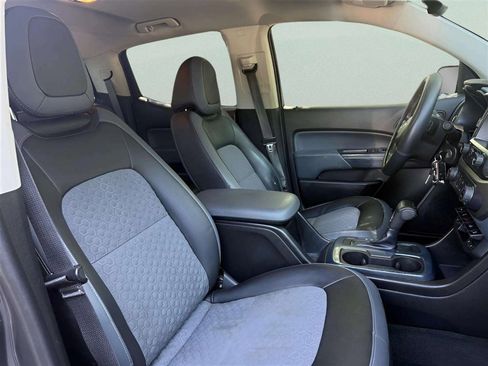 Used 2016 Chevrolet Colorado Z71 RWD image 10
