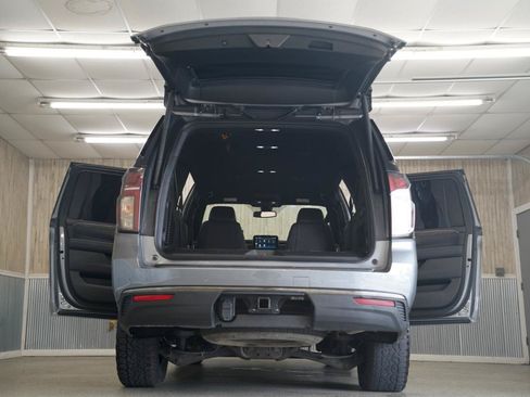 Used 2022 Chevrolet Suburban Z71 w/ Z71 Off-Road Package AWD/4WD image 40